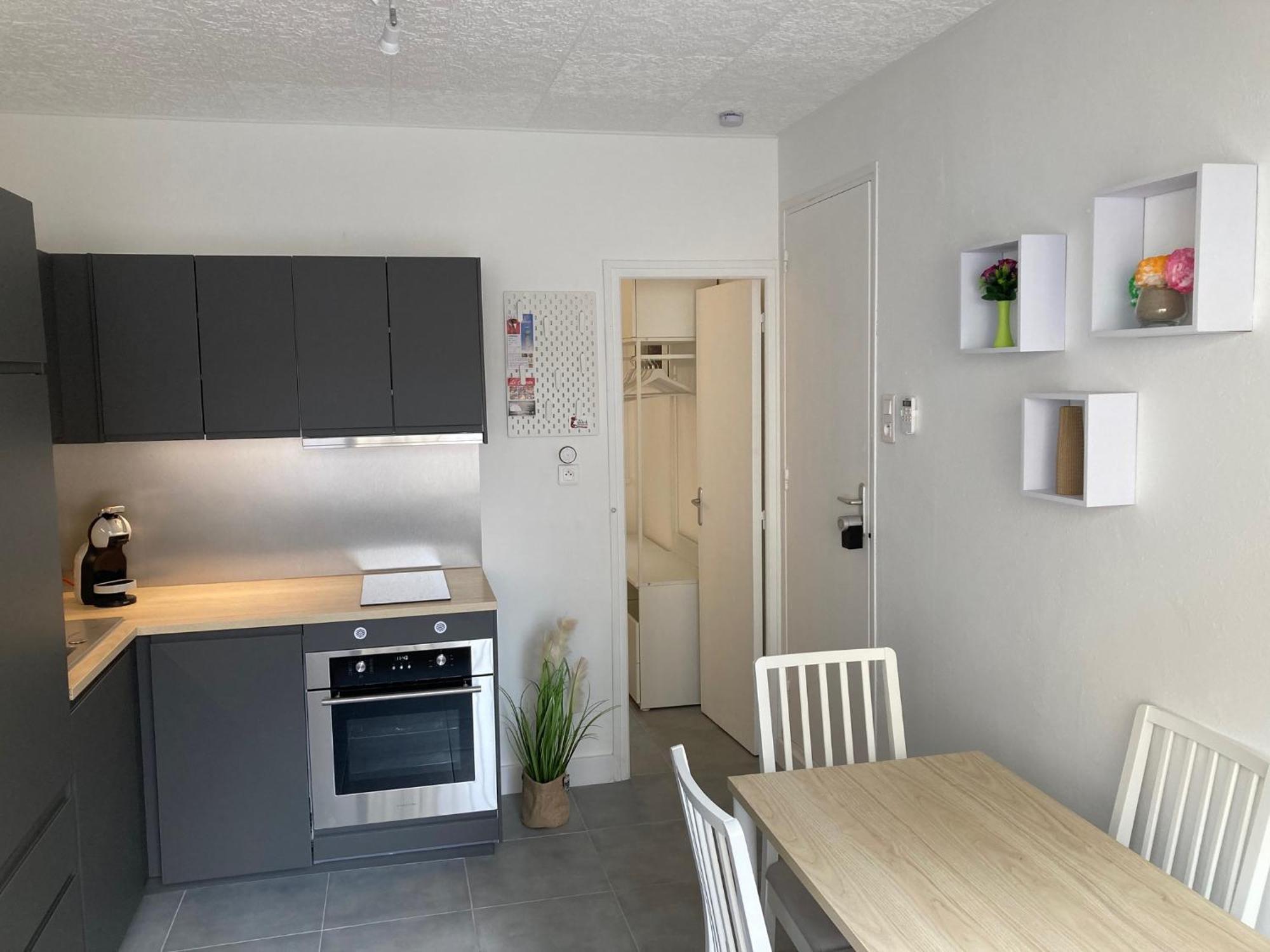 Appartement rénové en RDC au cœur du Grau du Roi Le Grau-du-Roi Extérieur photo